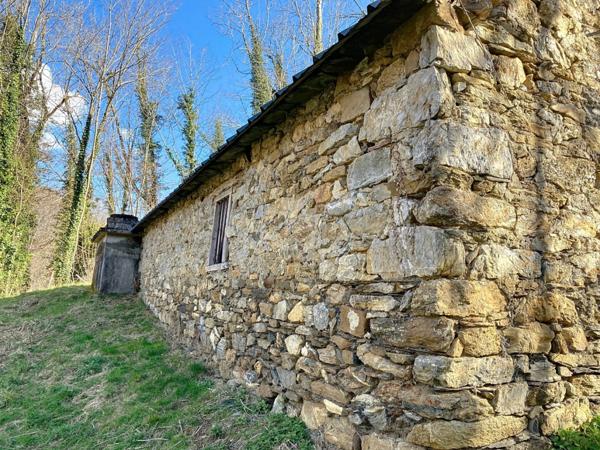 Deux granges dans le Val d'Azun, Arbéost