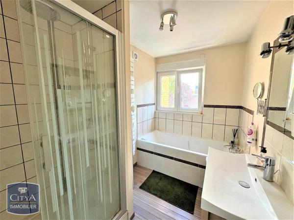 Appartement à louer 4 pièces 78.44m² Loos (59120)