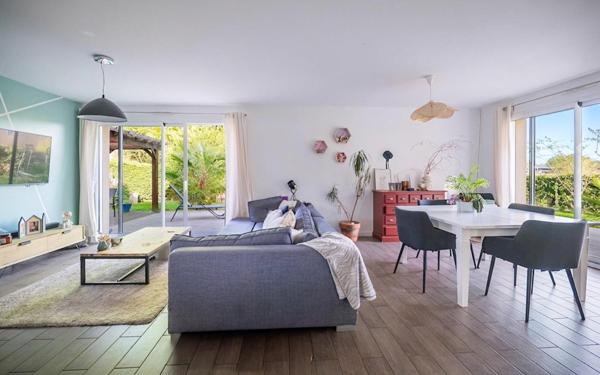 Maison à LA BAZOGE, 72650 - 6 pièces 125m²