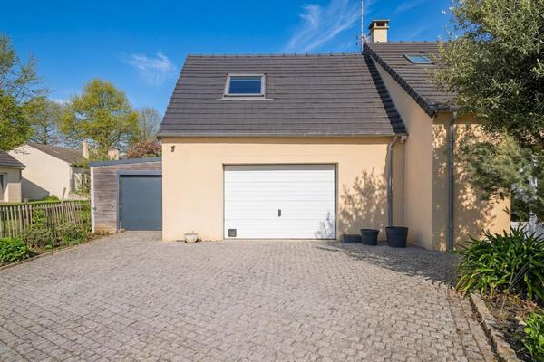 Maison à LA BAZOGE, 72650 - 6 pièces 125m²