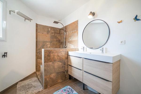 Maison à LA BAZOGE, 72650 - 6 pièces 125m²