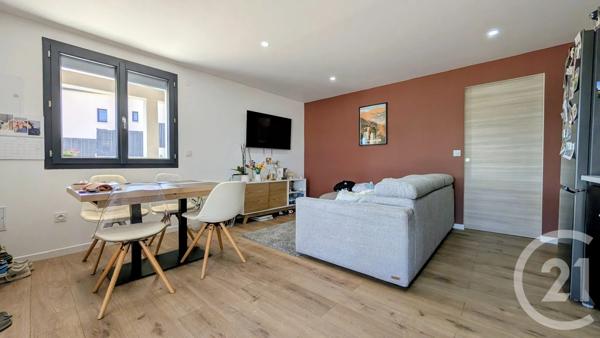 Maison à vendre  6 pièces - 148,70 m 2   LACHAPELLE SOUS AUBENAS  - 07
