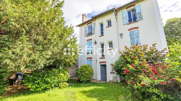 Appartement
         2 pièces
        - 32 m² 125 000 €*