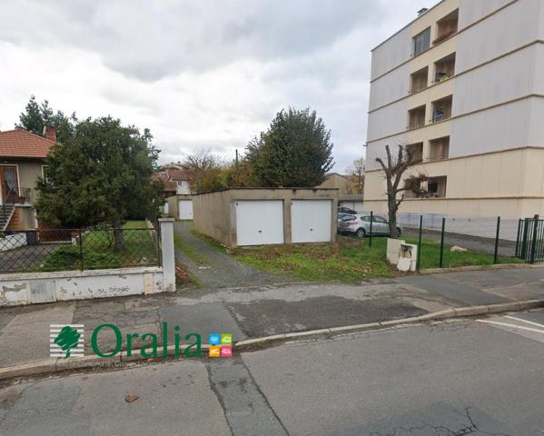 Parking · Location Villefranche Sur Saone (69400) 10m²