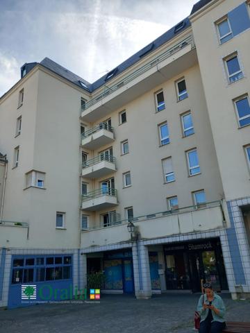 Parking · Location Suresnes (92150)