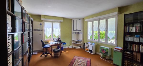 Maison à vendre 9 pièces PAU (64) Rare– Entre Trespoey et Allées de Morlaàs – 260 m² et 1300M2 de terrain!