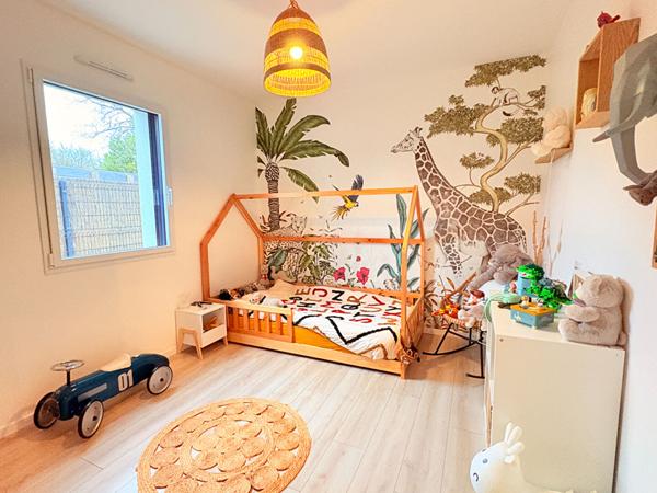 EXCEPTIONNEL A BEG MEIL- Maison contemporaine 4 chambres de plain pied.