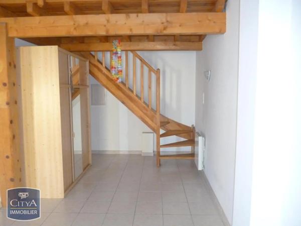 Appartement à louer 1 pièce 45m² Clermont-l'Hérault (34800)
