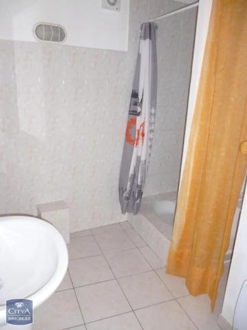 Appartement à louer 1 pièce 45m² Clermont-l'Hérault (34800)