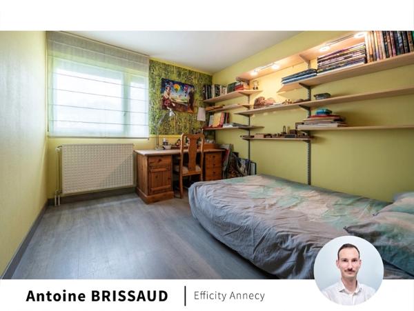 Appartement
         4 pièces
        - 80 m² 335 000 € *