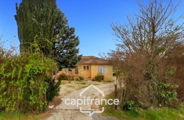 Maison à vendre 4 pièces SIORAC EN PERIGORD, sous-sol de 100m² exploitable jardin 1933m² avec puit.