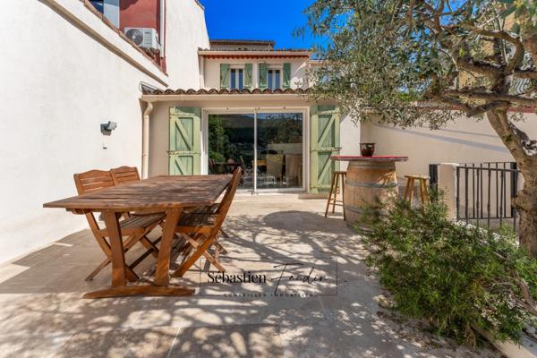 Maison à vendre à LA PENNE-SUR-HUVEAUNE (13) - Vue panoramique - Grand calme - Rénovations récentes - Cuisine d'été