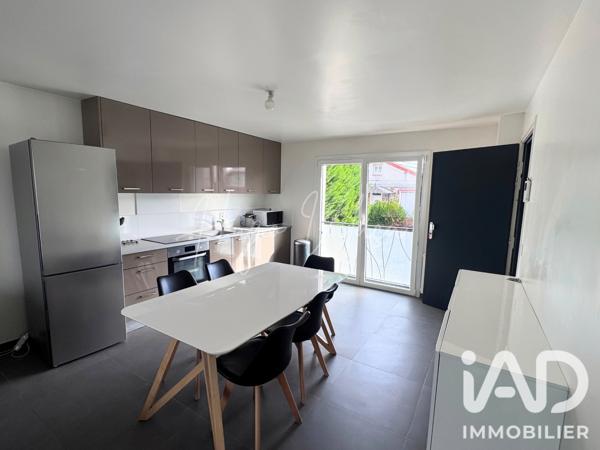 Location appartement 3 pièces 56 m² Villeneuve-le-Roi