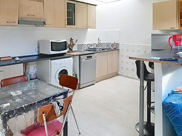 Un immeuble 132m2 3appartements 2 garages