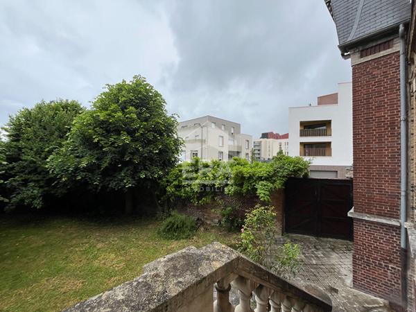 Maison Elbeuf 7 pièce(s) 172 m2