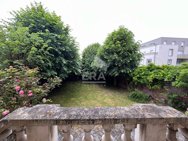 Maison Elbeuf 7 pièce(s) 172 m2