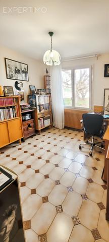 Soyaux (16800) Viager Occupé bouquet 34900 € rente 599 € monsieur 84 ans dame 82 ans Maison de Ville 114 m² avec Jardin et