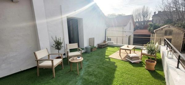 Maison à vendre 5 pièces SALON DE PROVENCE (13)209M² avec extérieurs et garage