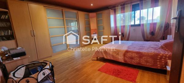 Maison familiale avec piscine et beaux volumes