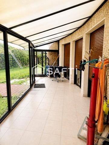 Maison familiale avec piscine et beaux volumes