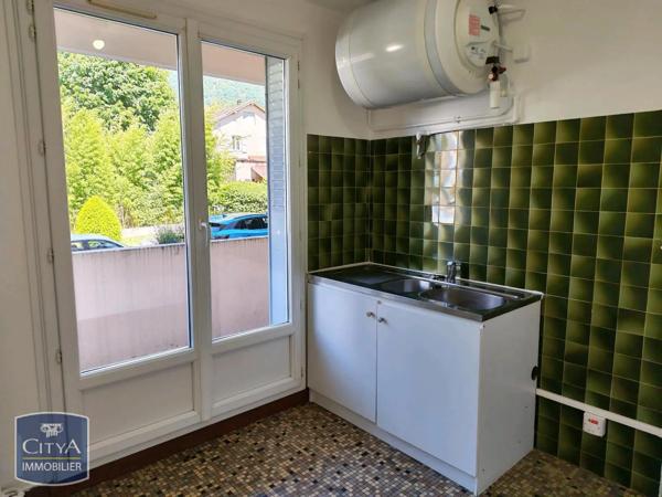 Appartement à louer 3 pièces 55m² Saint-Égrève (38120)