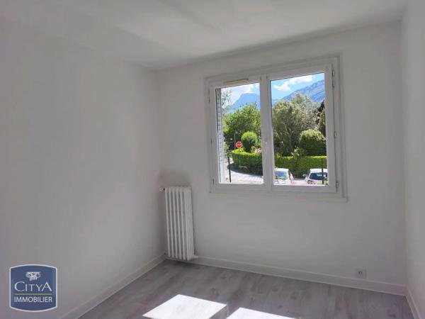Appartement à louer 3 pièces 55m² Saint-Égrève (38120)