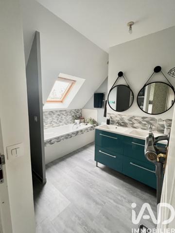 Maison à vendre 6 pièces 100 m² Beaufort-en-Anjou