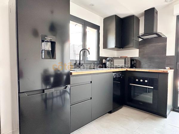 Vente
                Maison52 m² - 3 Pièces -
                    MIMIZAN (40200)
