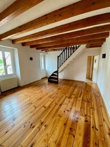 Appartement à louer    3 pièces • 76,65 m2 Gex