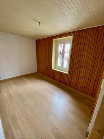 Appartement à louer    3 pièces • 76,65 m2 Gex
