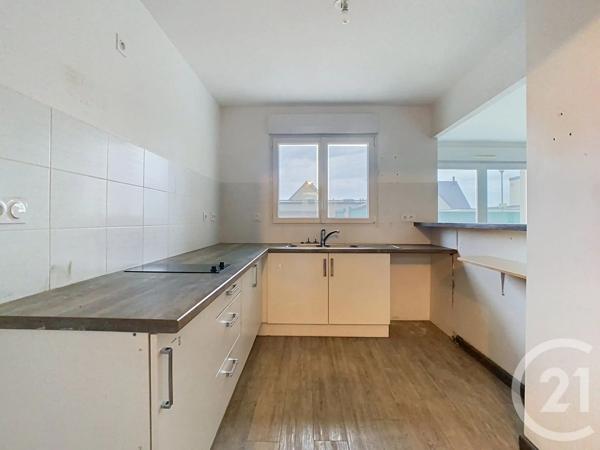 Maison à vendre  6 pièces - 107,74 m 2   TRELIVAN  - 22
