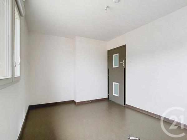 Maison à vendre  6 pièces - 107,74 m 2   TRELIVAN  - 22