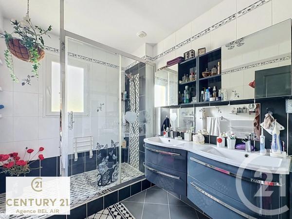 Maison à vendre  6 pièces - 142,57 m 2   PENESTIN  - 56