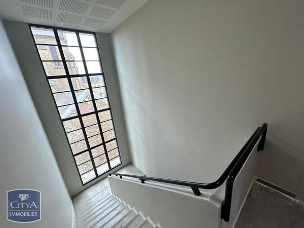 Appartement à louer 2 pièces 49.4m² Charleville-Mézières (08000)