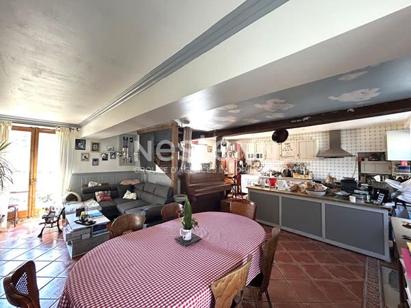 MAISON DE CARACTERE 3 CHAMBRES AVEC DEPENDANCES PROCHE COMMODITÉS VALENCAY (INDRE 36)