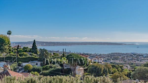Golfe-Juan villa de charme avec vue mer