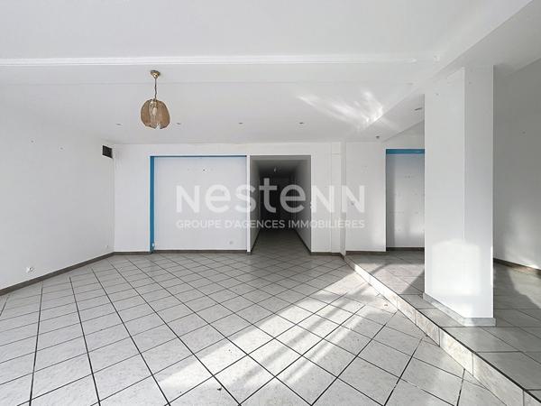 Local commercial centre de Mareuil sur Lay Dissais d'environ 127m²