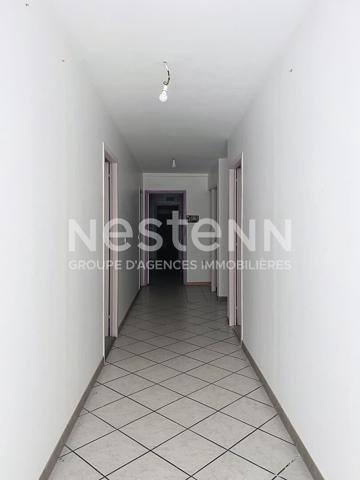 Local commercial centre de Mareuil sur Lay Dissais d'environ 127m²