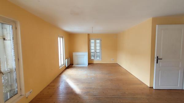 Immeuble rentable en centre ville / 200 m²
