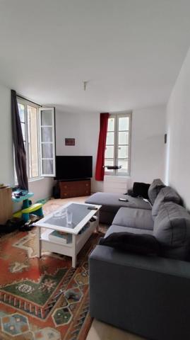 Immeuble rentable en centre ville / 200 m²