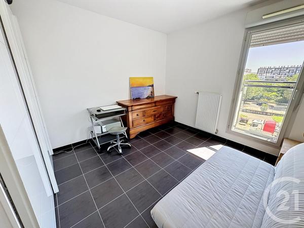 Appartement F3 à vendre  3 pièces - 68 m 2   LYON  - 69007