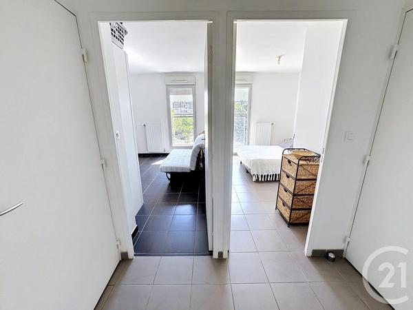 Appartement F3 à vendre  3 pièces - 68 m 2   LYON  - 69007