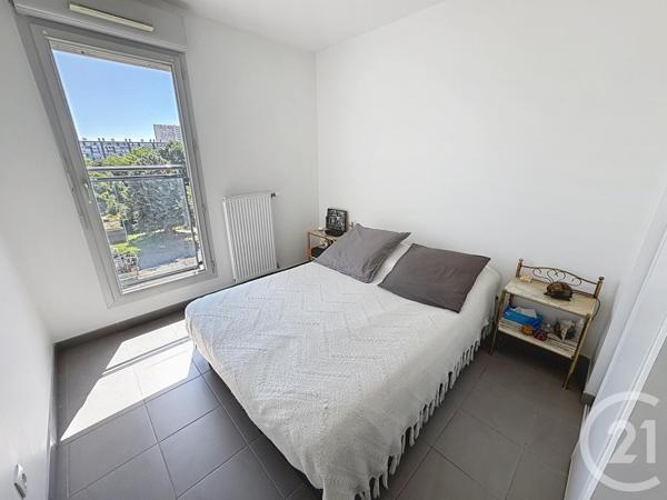 Appartement F3 à vendre  3 pièces - 68 m 2   LYON  - 69007