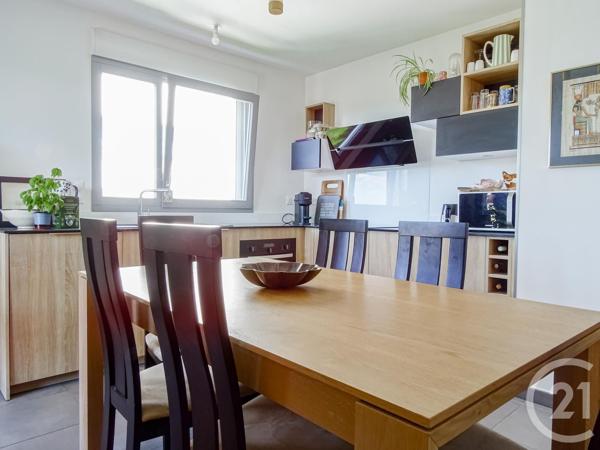 Appartement F5 à vendre  5 pièces - 100,25 m 2   LYON  - 69008