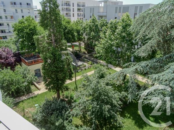 Appartement F5 à vendre  5 pièces - 100,25 m 2   LYON  - 69008