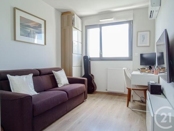 Appartement F5 à vendre  5 pièces - 100,25 m 2   LYON  - 69008