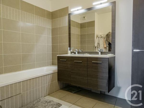 Appartement F5 à vendre  5 pièces - 100,25 m 2   LYON  - 69008