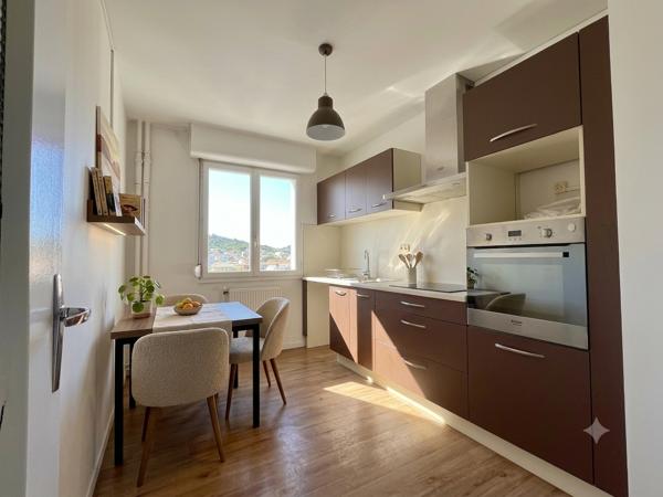 Appartement
         4 pièces
        - 81 m² Exclusivité 149 500 € *