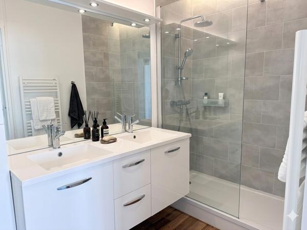 Appartement
         4 pièces
        - 81 m² Exclusivité 149 500 € *