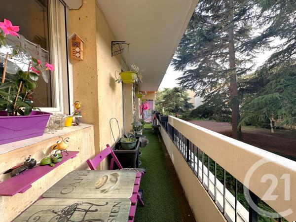 Appartement F4 à vendre  4 pièces - 83,60 m2 LIVRY GARGAN - 93